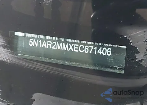 2014 Nissan Pathfinder Platinum z USA, uszkodzony, nr VIN 5N1AR2MMXEC671406